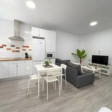 La Paloma B - En Apartment